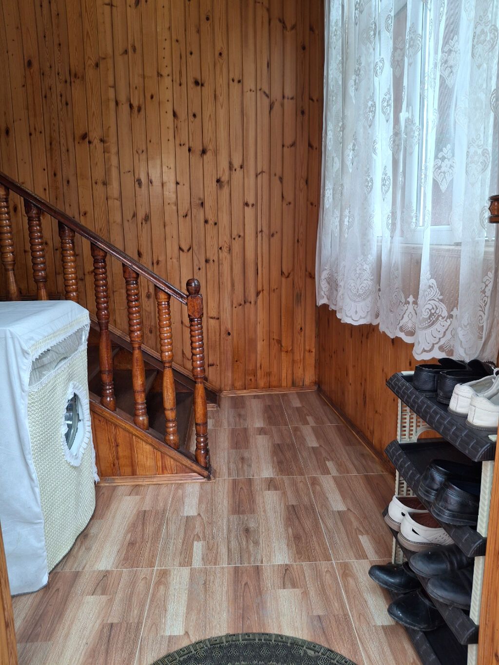 600 kv. m, 4 otaqlı