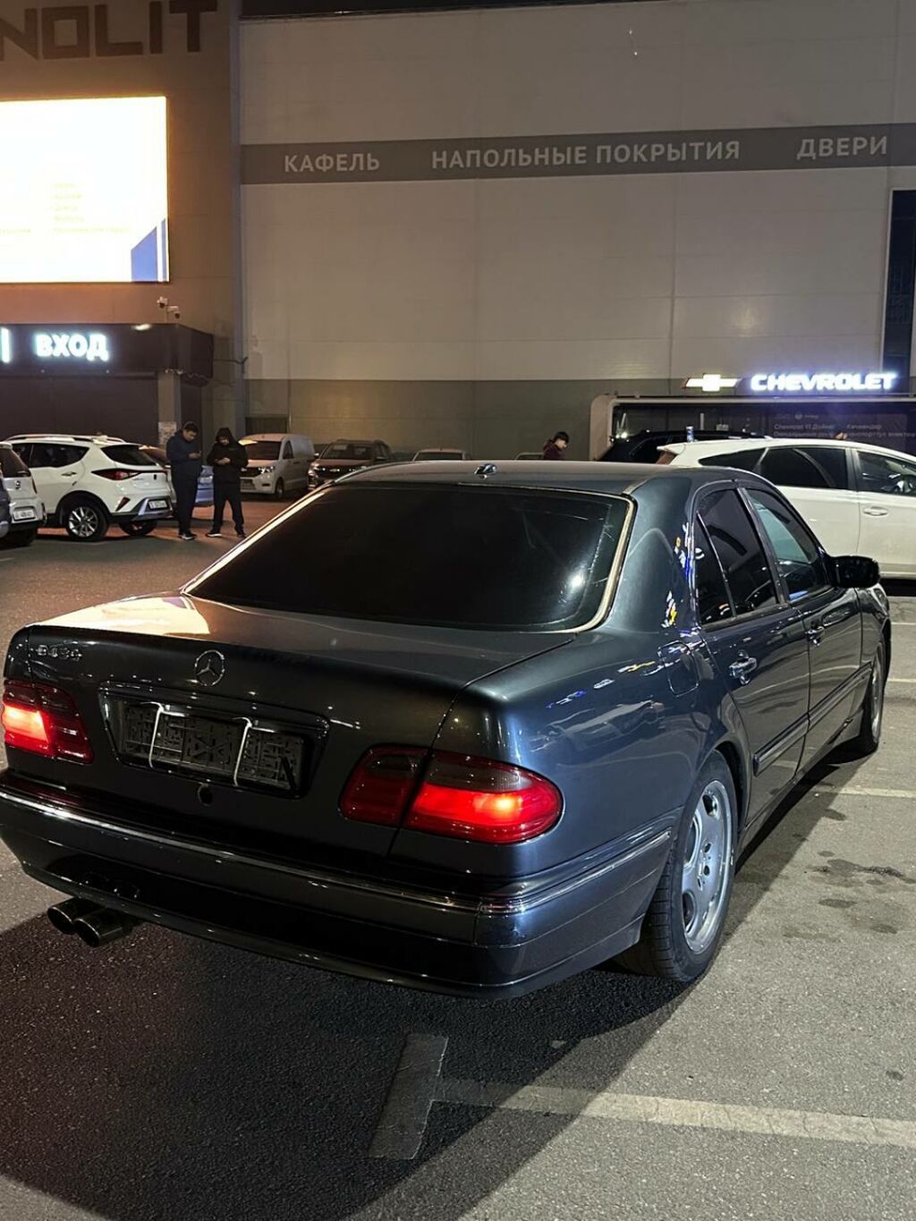 Mercedes-Benz E-Class: 2002 г., 4.3 л, Автомат, Бензин, Седан: фото 6