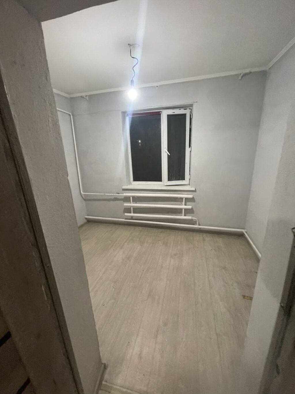 Комната с мини-кухонной зоной - Планировка: два отдельных помещения: фото 2