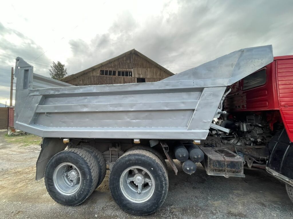 Самосвал КАМАЗ 6x4. - Тип: трехосный самосвал с задней разгрузкой. -: фото 3