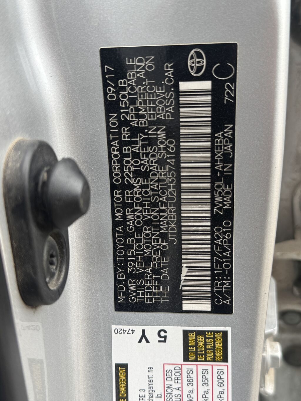 Toyota Prius: 2018 г., 1.8 л, Вариатор, Гибрид, Хэтчбэк: фото 6