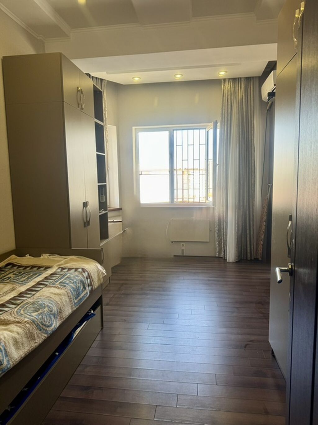 4 комнаты, 135 м², Ала-Арча ТРЦ Элитка, 8 этаж, Дизайнерский ремонт: фото 3