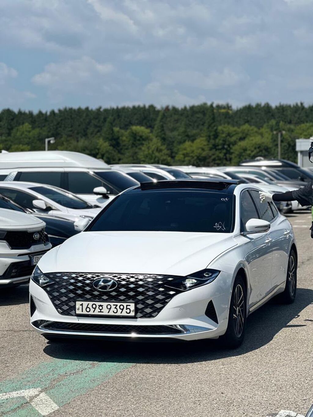 Hyundai Grandeur: 2022 г., 3 л, Автомат, Седан: фото 3