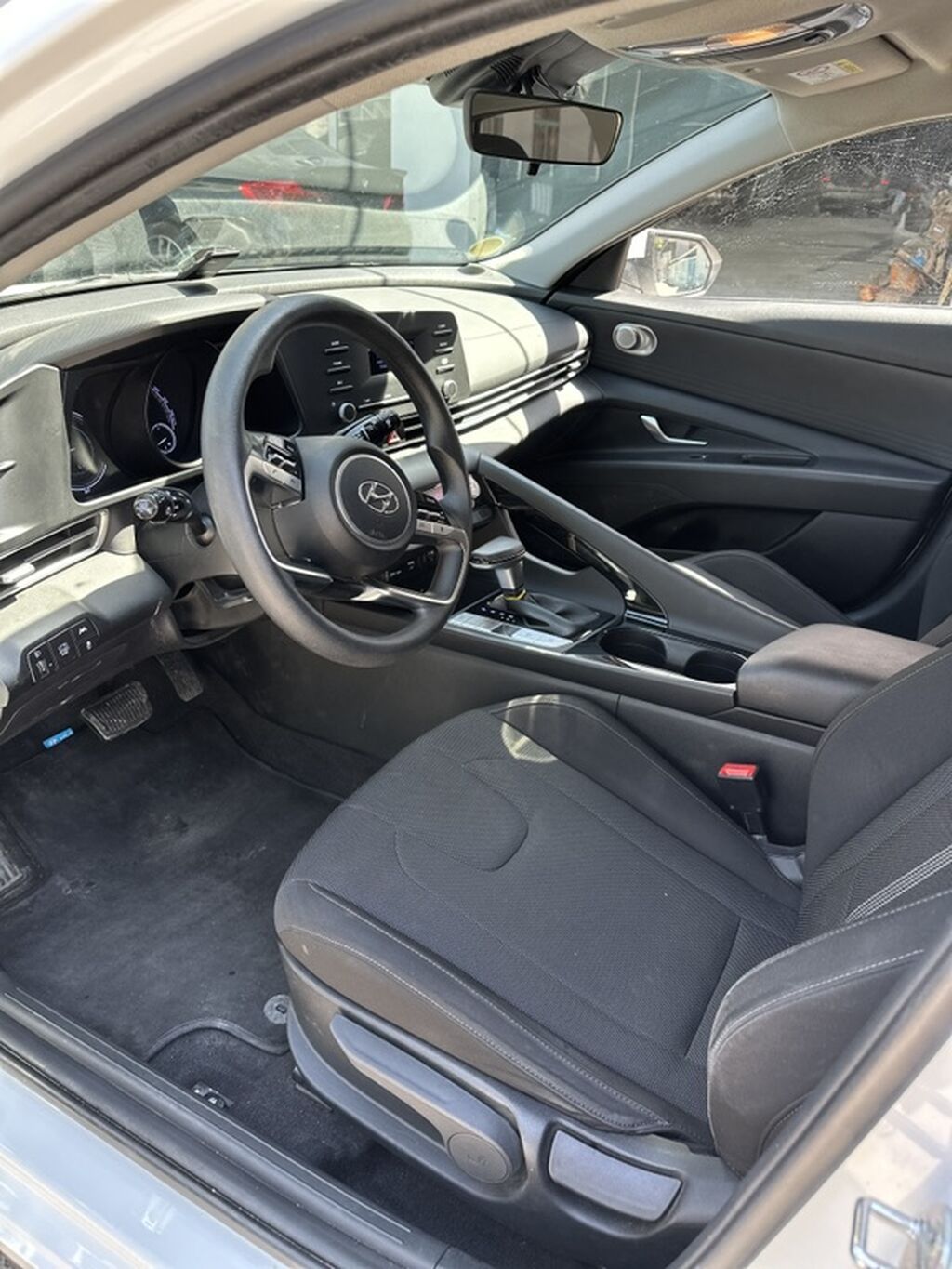 Hyundai Elantra: 2021 г., 1.6 л, Автомат, Бензин, Седан: фото 8