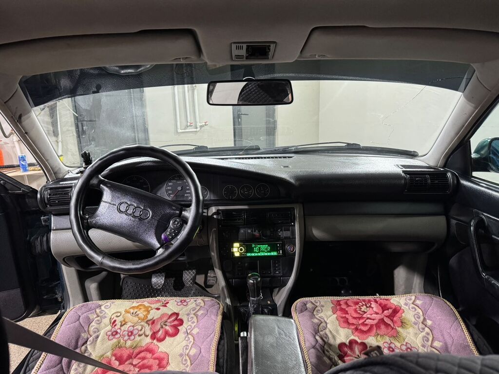 Audi A6: 1996 г., 1.8 л, Механика, Бензин, Седан: фото 7