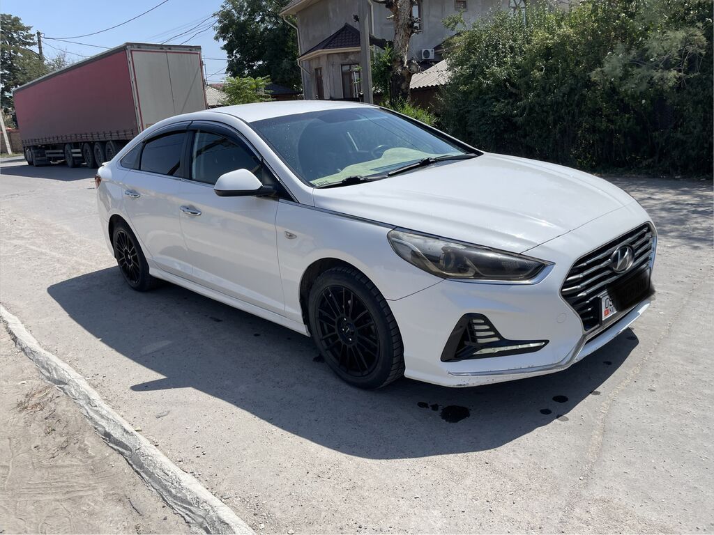 Hyundai Sonata: 2017 г., 2 л, Автомат, Бензин, Седан: фото 3