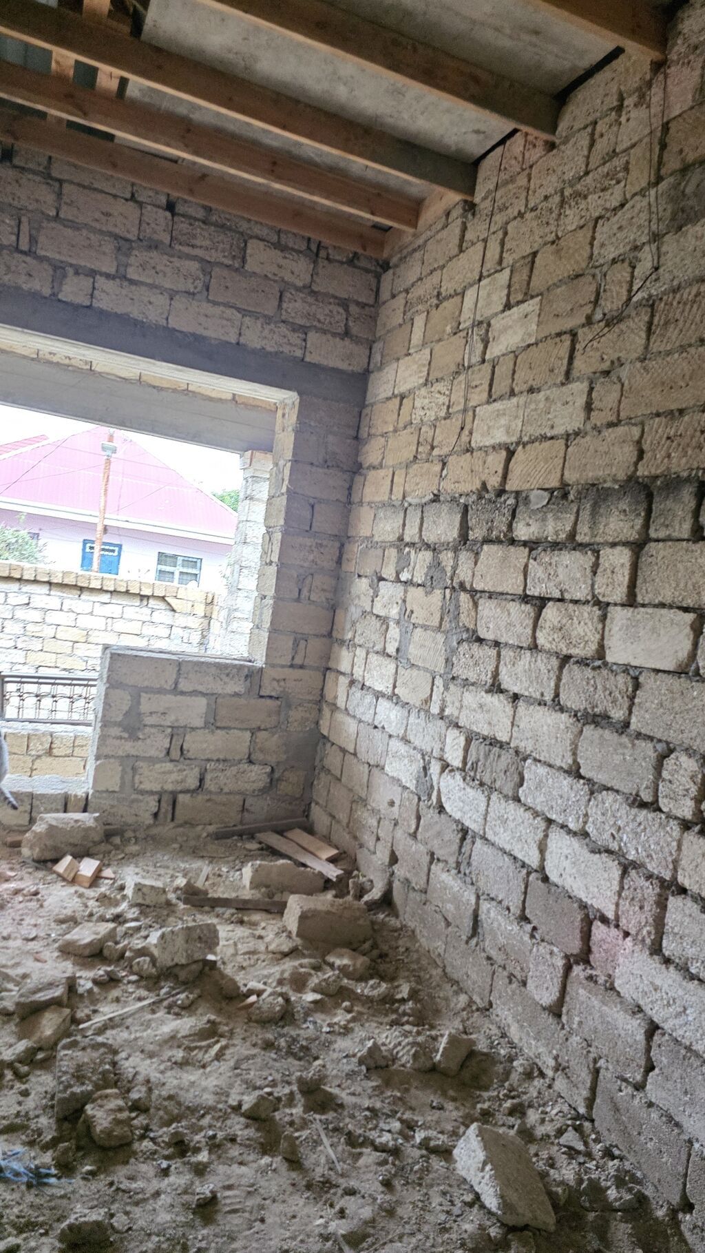 4 otaqlı, 130 kv. m, Kredit yoxdur, Təmirsiz