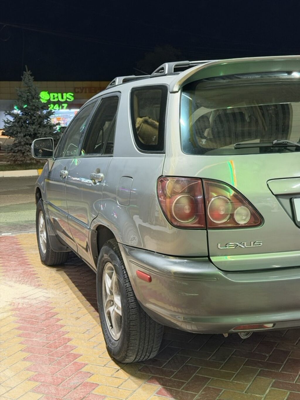 Lexus RX: 2000 г., 3 л, Автомат, Газ, Кроссовер: фото 5