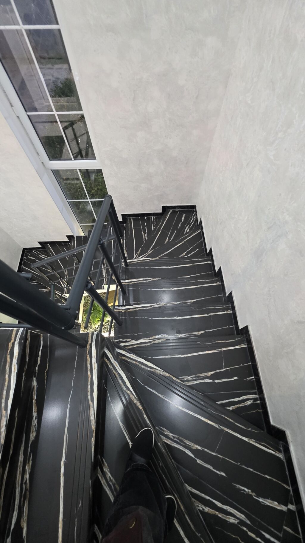 4 otaqlı, 168 kv. m, Yeni təmirli