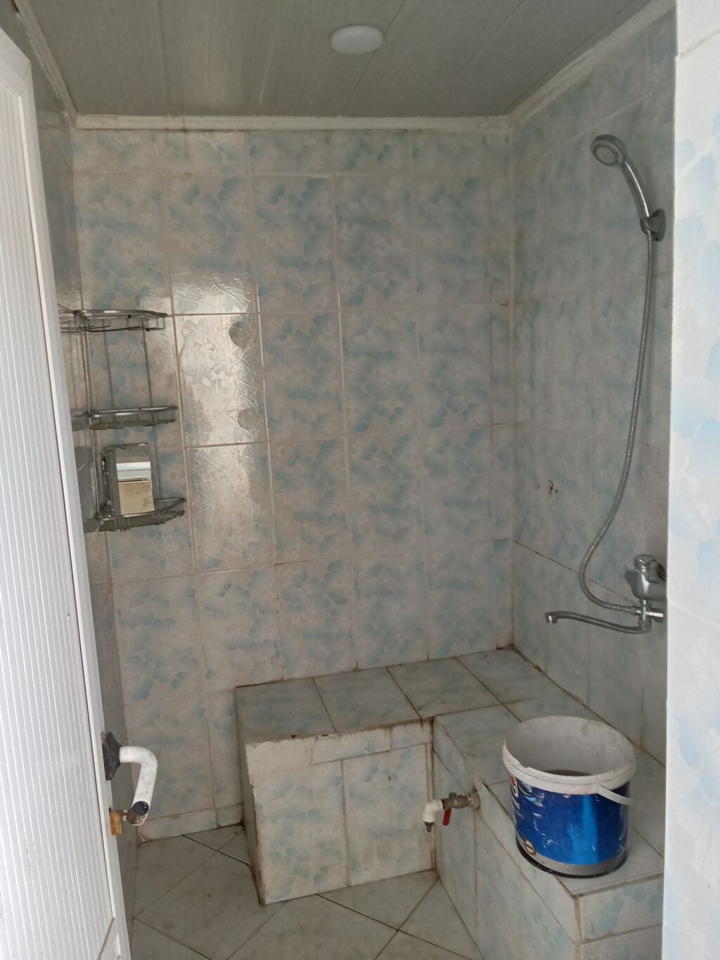25 kv. m, 1 otaqlı, Qaz, İşıq, Su