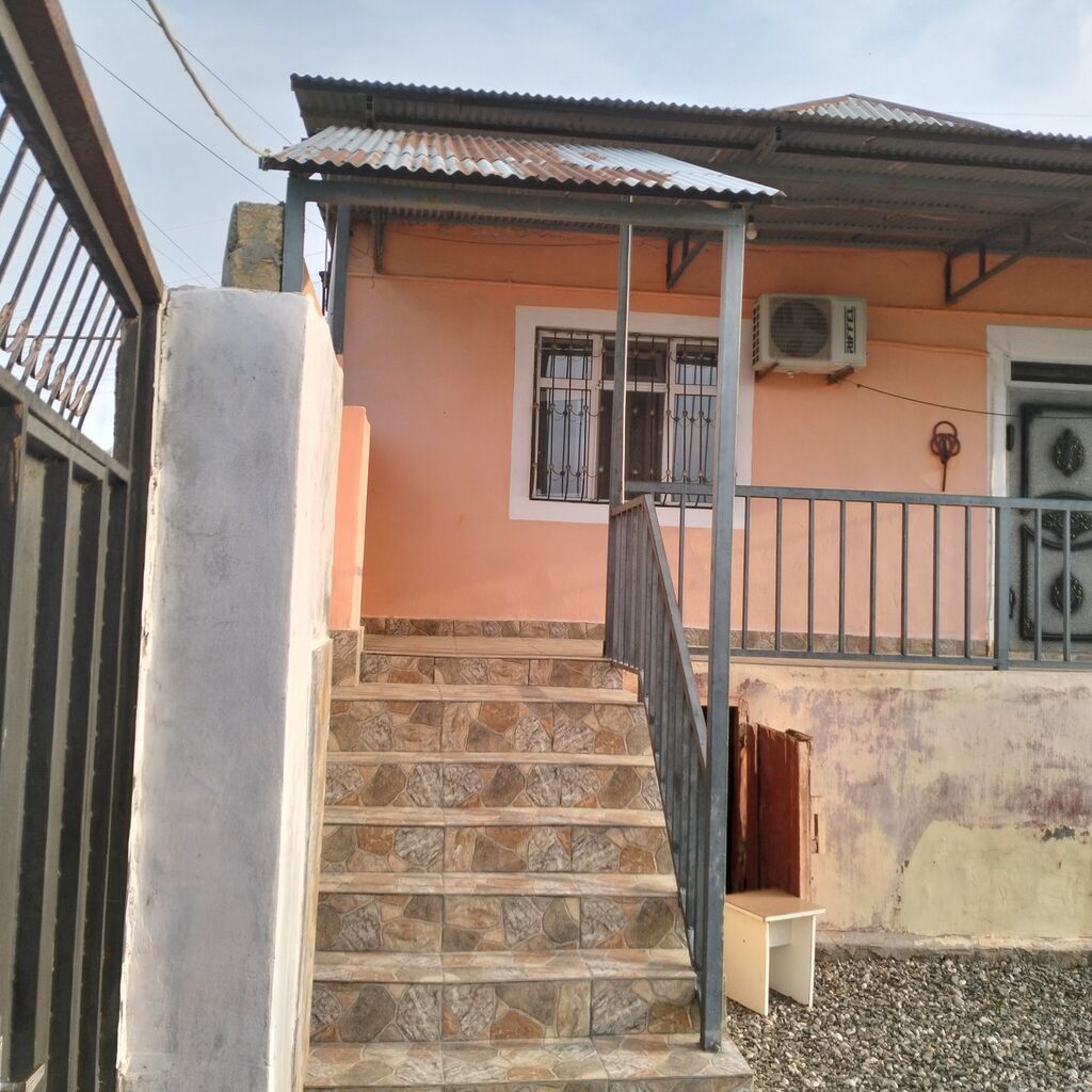 3 otaqlı, 115 kv. m, Orta təmir