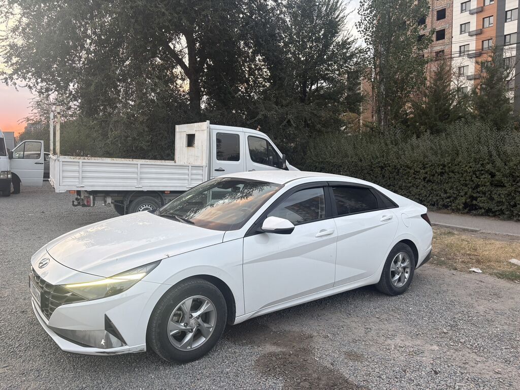 Hyundai Avante: 2021 г., Газ: фото 3