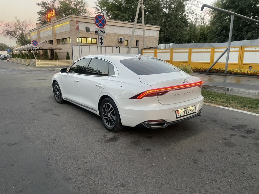 Hyundai Grandeur: 2021 г., 3 л, Автомат, Газ, Седан: фото 4