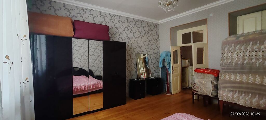 Satılır: Geniş, işıqlı həyət evi (tam mebellə) - Plan: uzun dəhliz