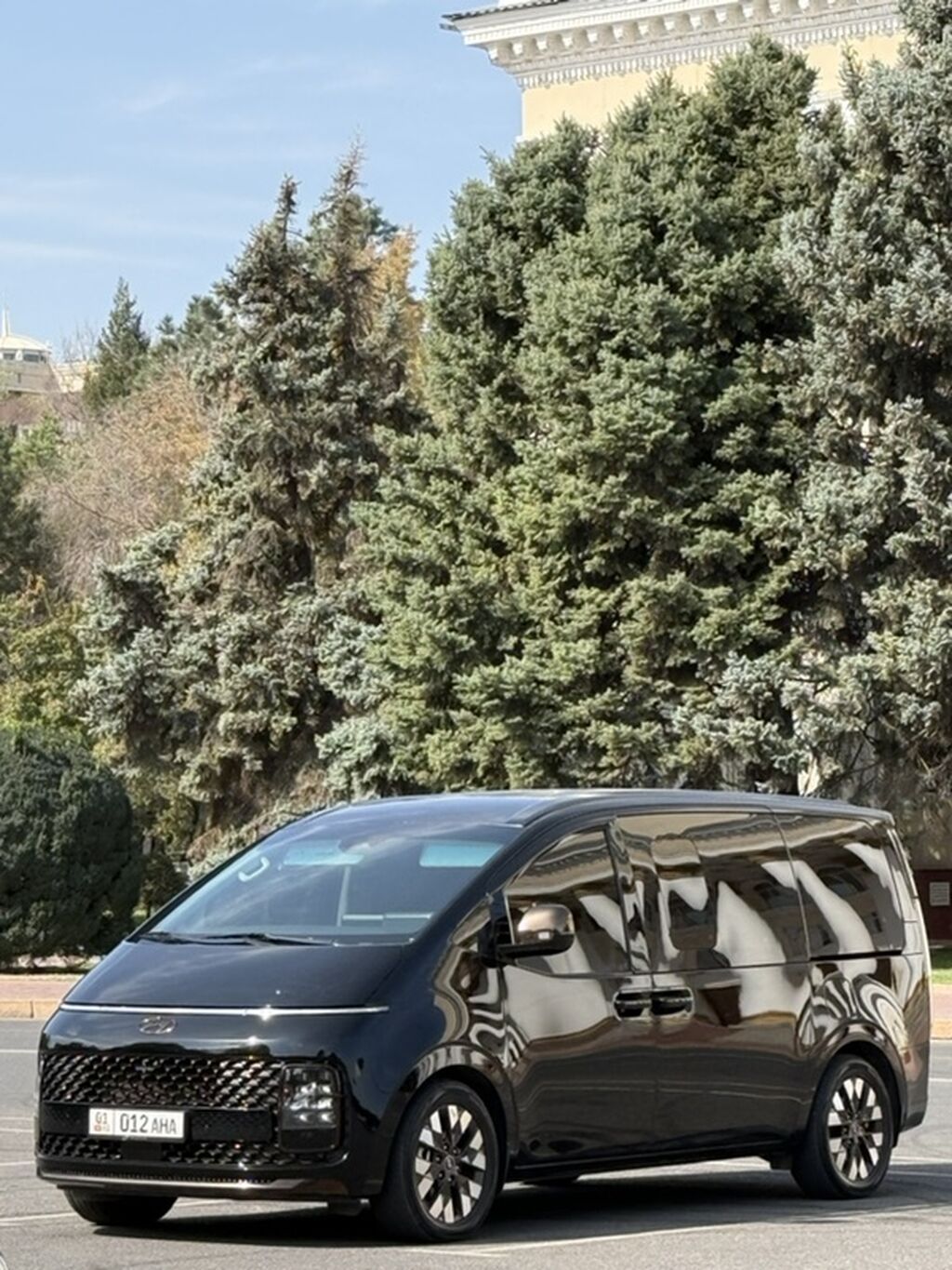 Hyundai Staria: 2023 г., 3.5 л, Автомат, Газ, Минивэн: фото 3