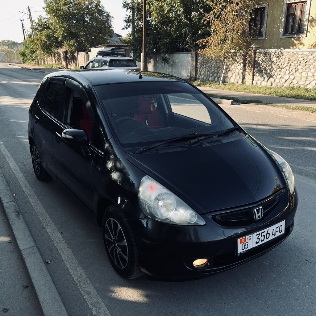 Honda Fit: 2002 г., 1.5 л, Автомат, Бензин, Хэтчбэк: фото 1