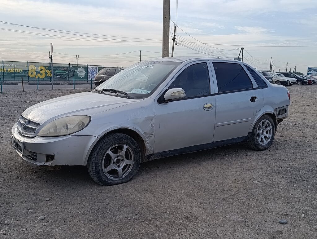 Toyota Corolla: 2010 г., 1.8 л, Механика, Бензин, Седан: фото 7