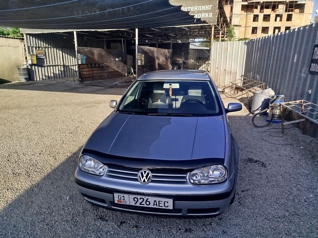 Volkswagen Golf: 2001 г., 1.6 л, Автомат, Бензин, Хэтчбэк: фото 2