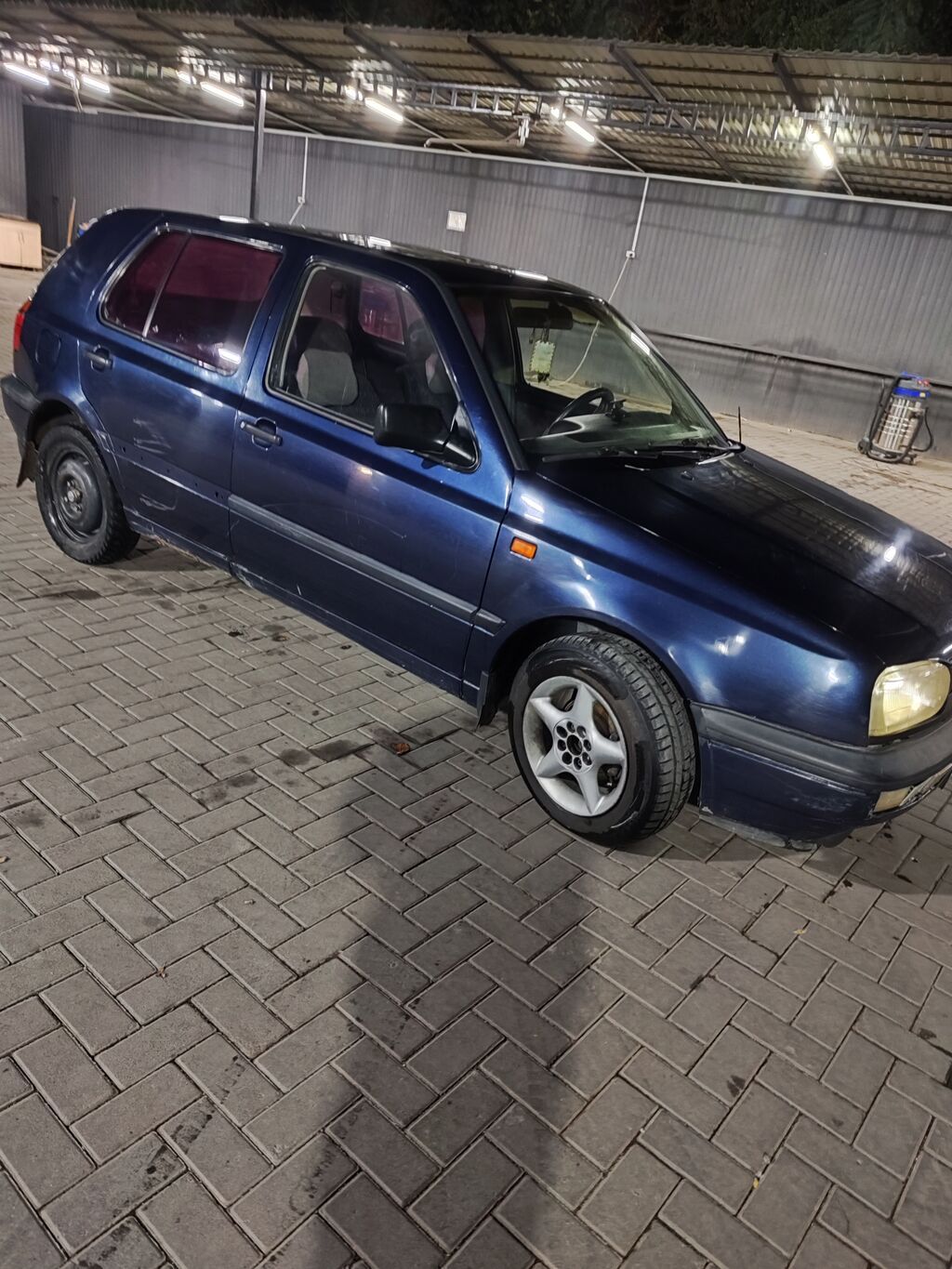 Volkswagen Golf: 1993 г., 1.8 л, Механика, Бензин, Хэтчбэк: фото 2