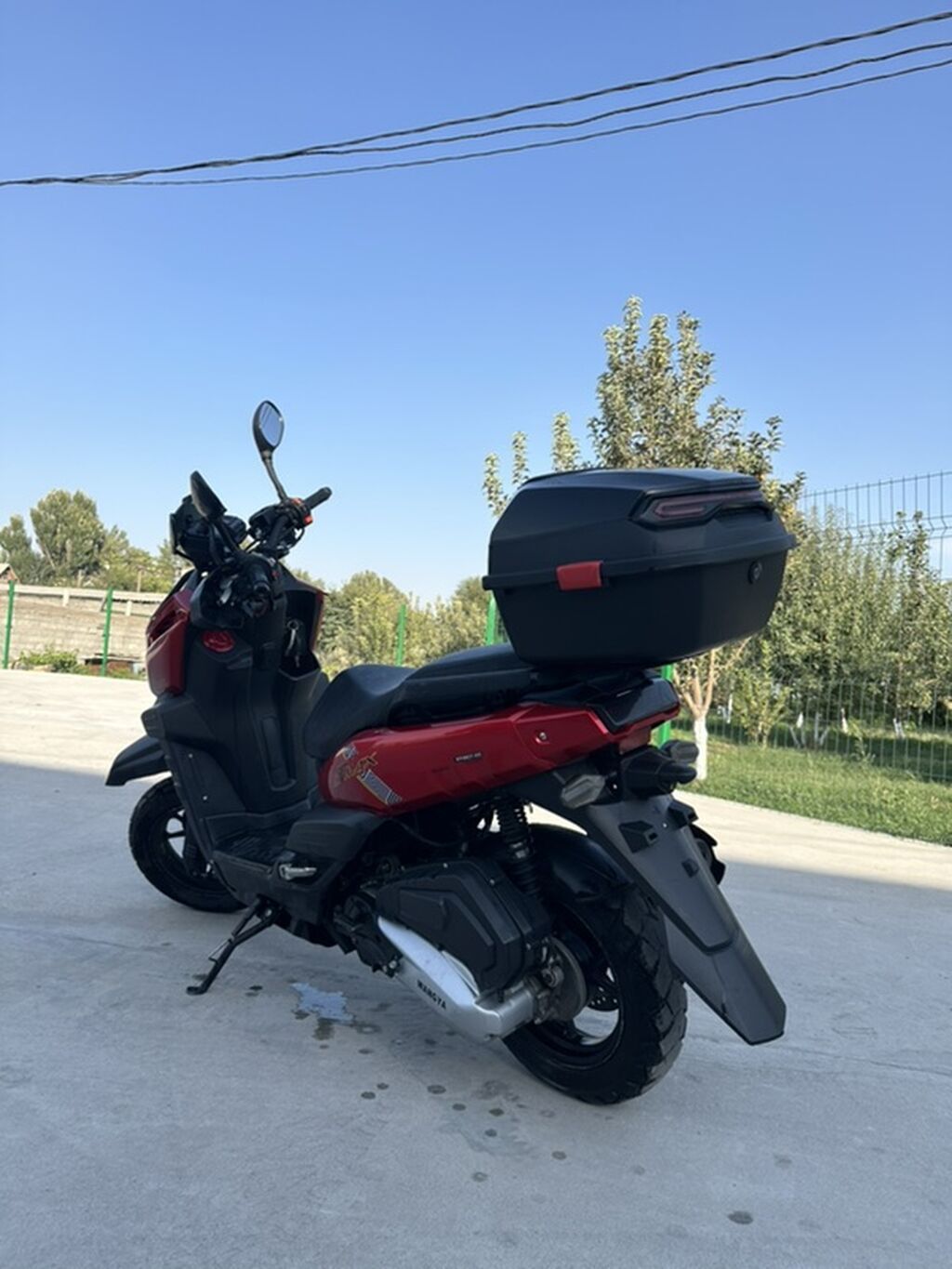 Срочно продаю мопед танк 150 кубов документы есть авто запуск: фото 4