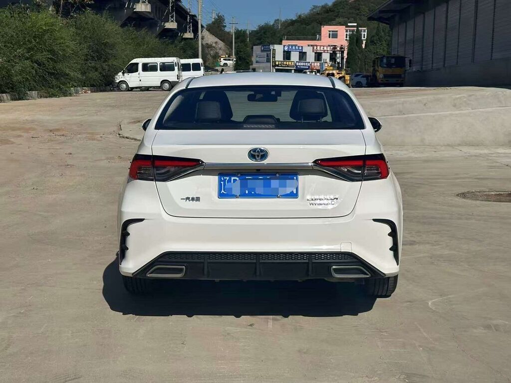 Toyota Corolla: 2021 г., 1.8 л, Гибрид, Седан: фото 5