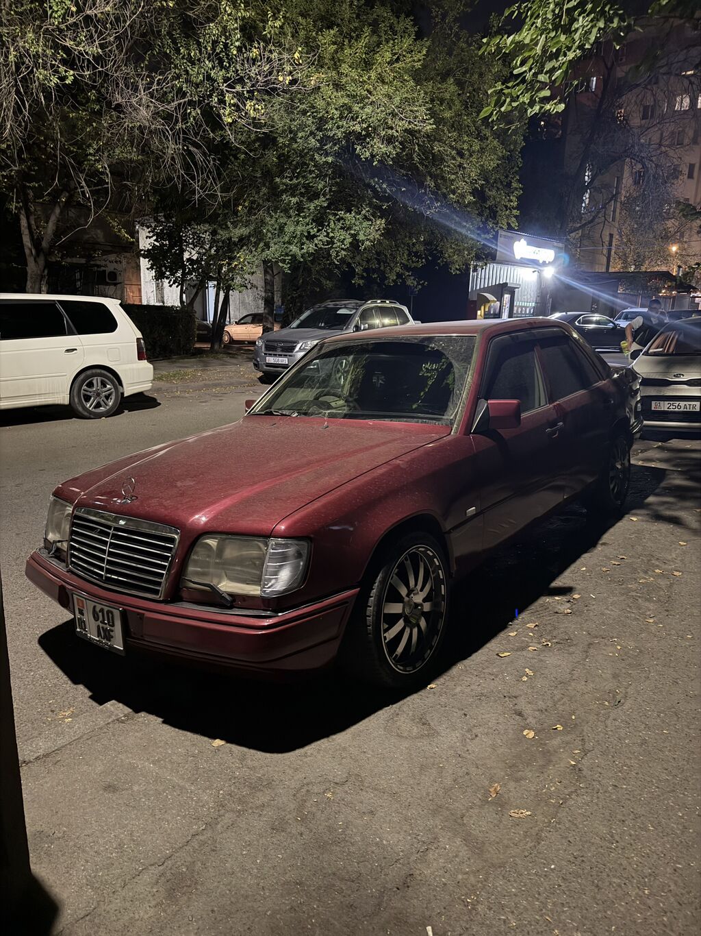 Mercedes-Benz W124: 1994 г., 3.2 л, Автомат, Бензин, Седан: фото 2