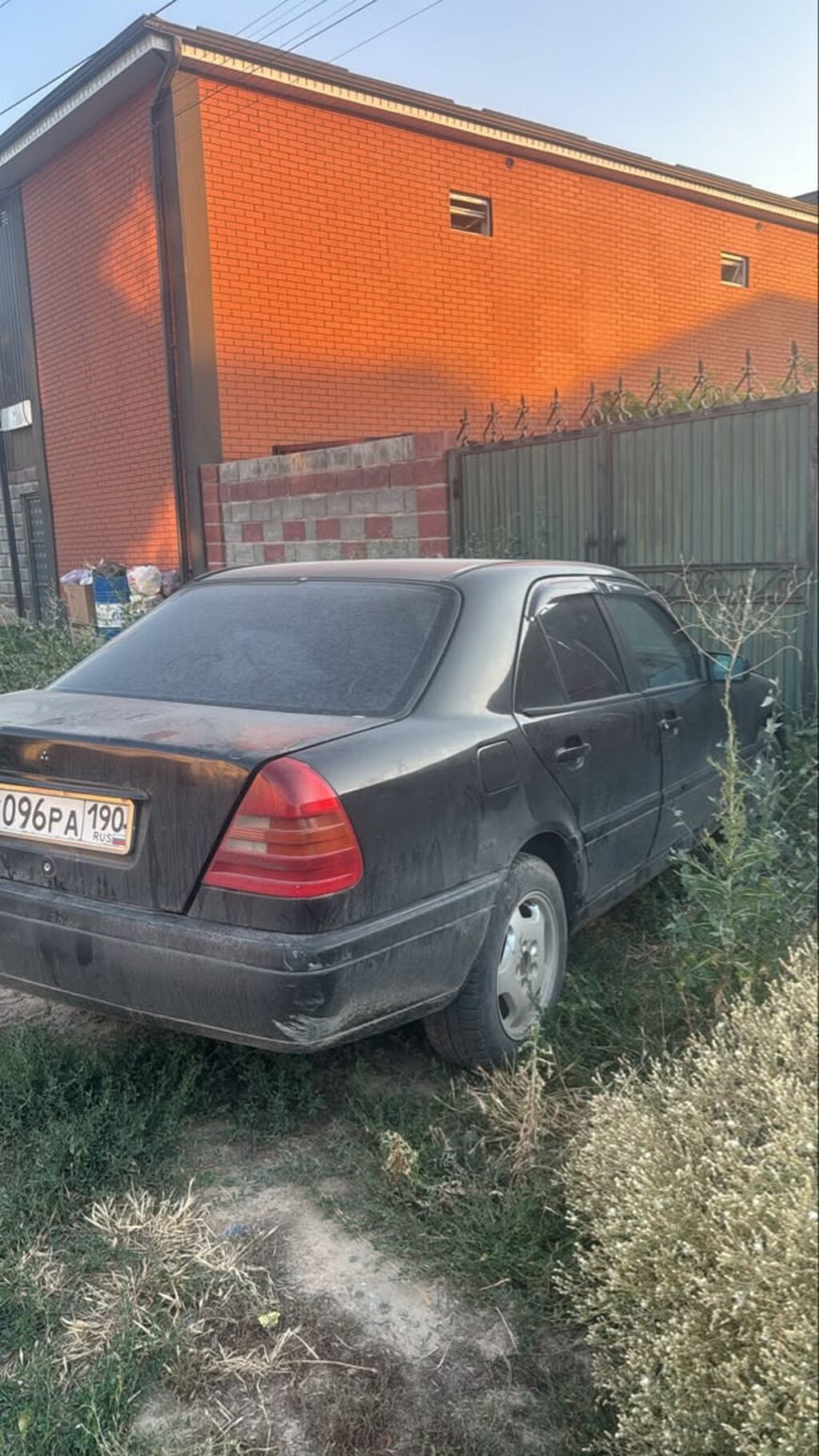 Mercedes-Benz C-Class: 1995 г., 2 л, Автомат, Бензин, Седан: фото 3