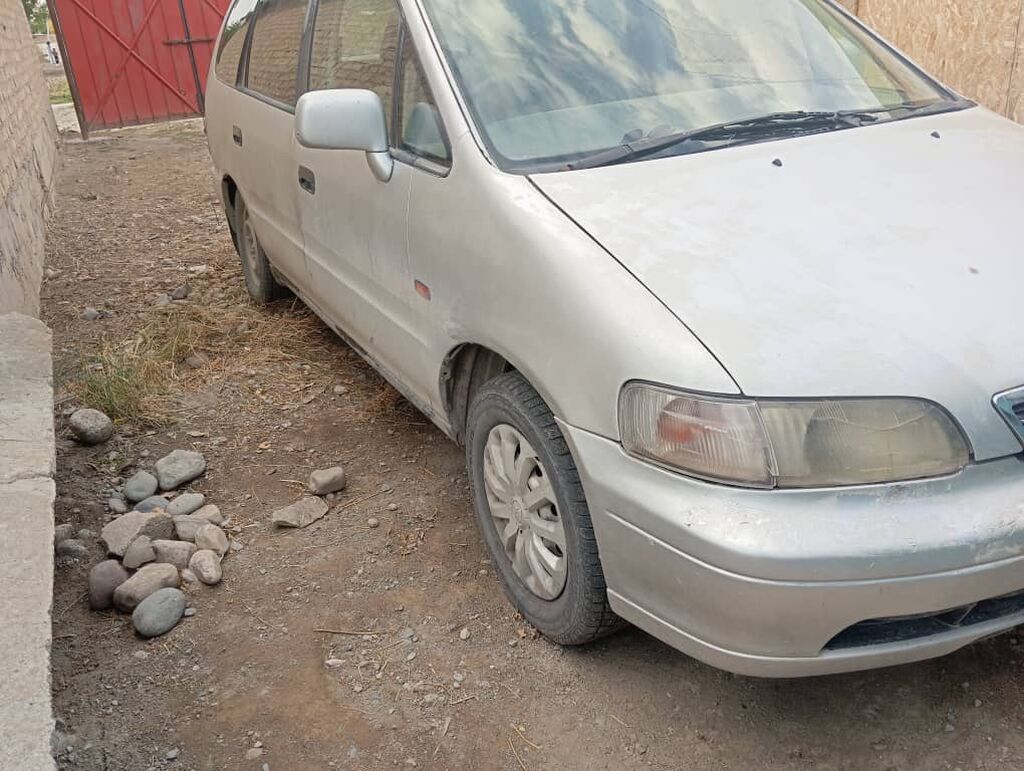 Honda Odyssey: 1995 г., 2.2 л, Автомат, Бензин, Минивэн: фото 2