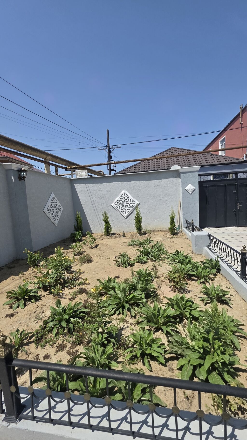 6 otaqlı, 205 kv. m, Yeni təmirli