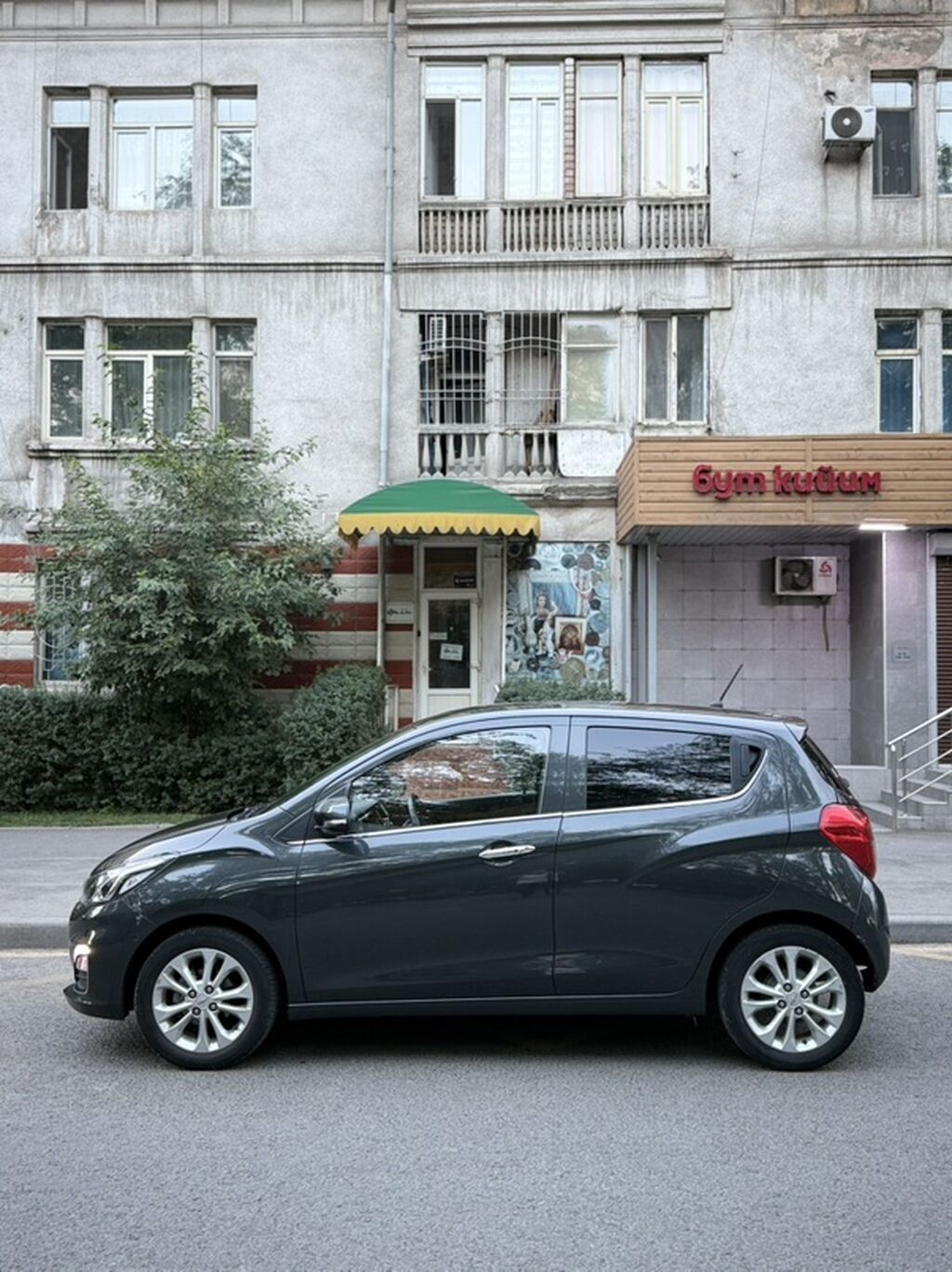 Chevrolet Spark: 2021 г., 1 л, Автомат, Бензин, Хэтчбэк: фото 6