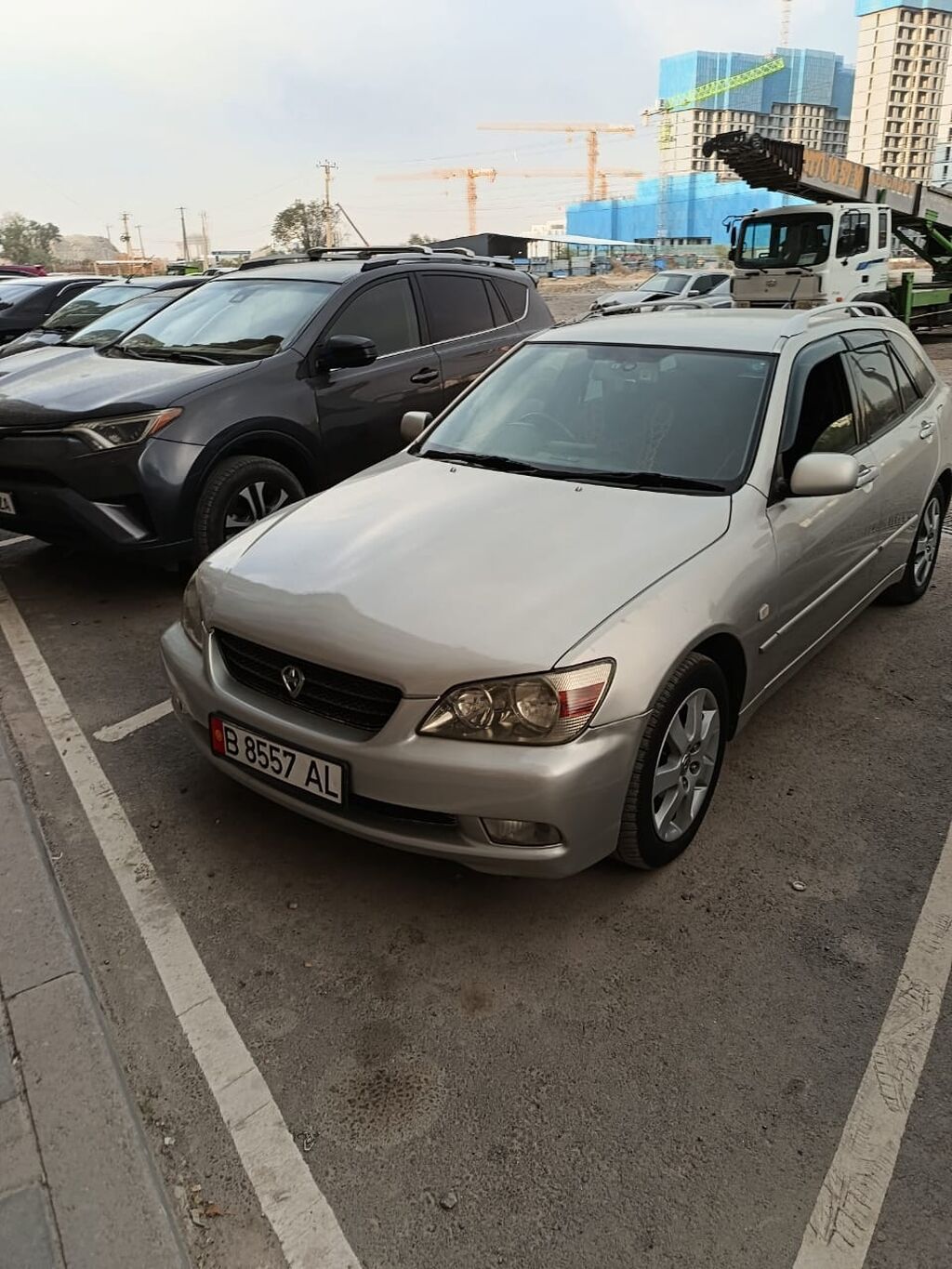 Toyota Altezza: 2002 г., Автомат, Универсал: фото 3