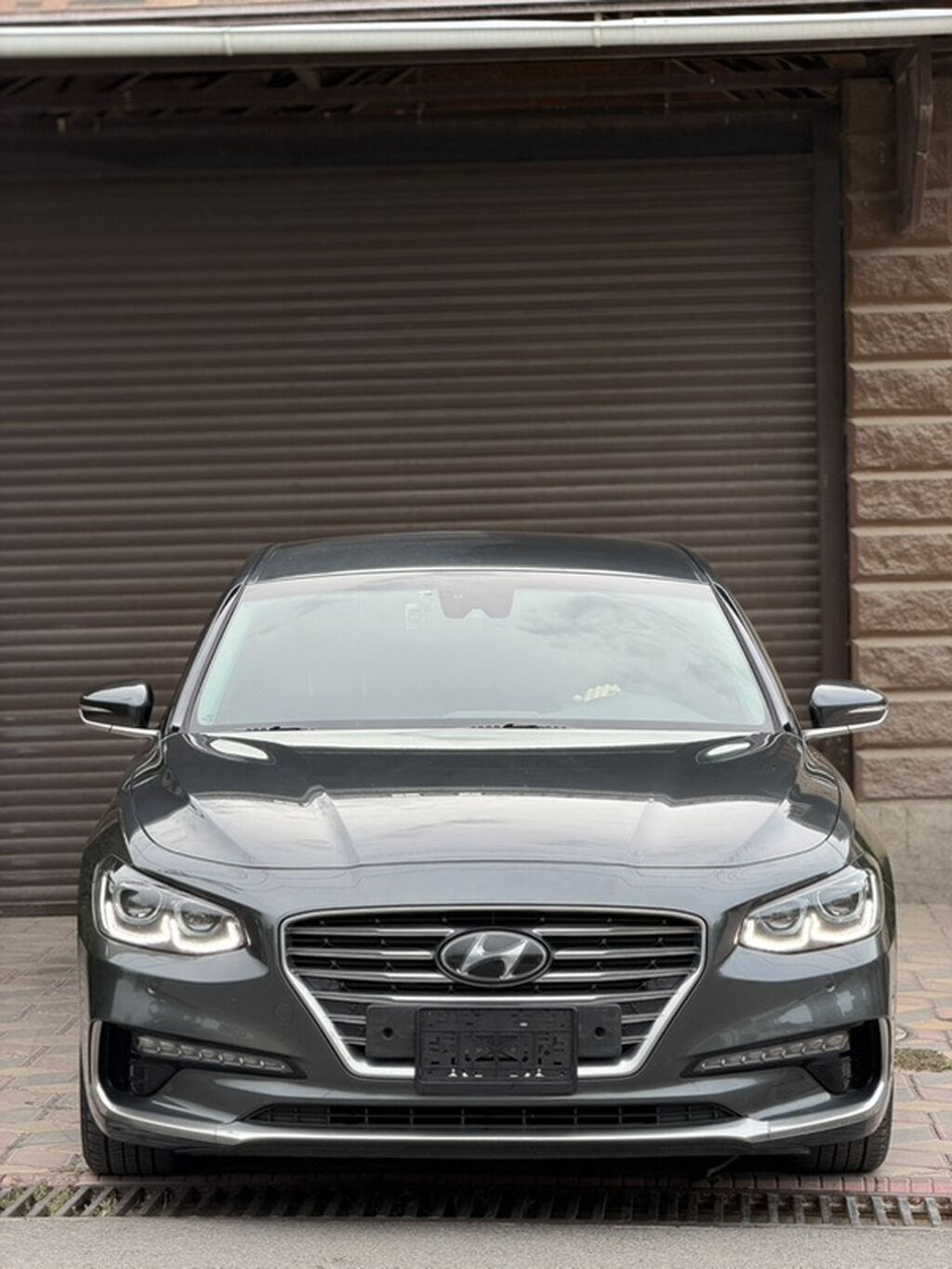 Hyundai Grandeur: 2019 г., 2.4 л, Автомат, Гибрид, Седан: фото 1
