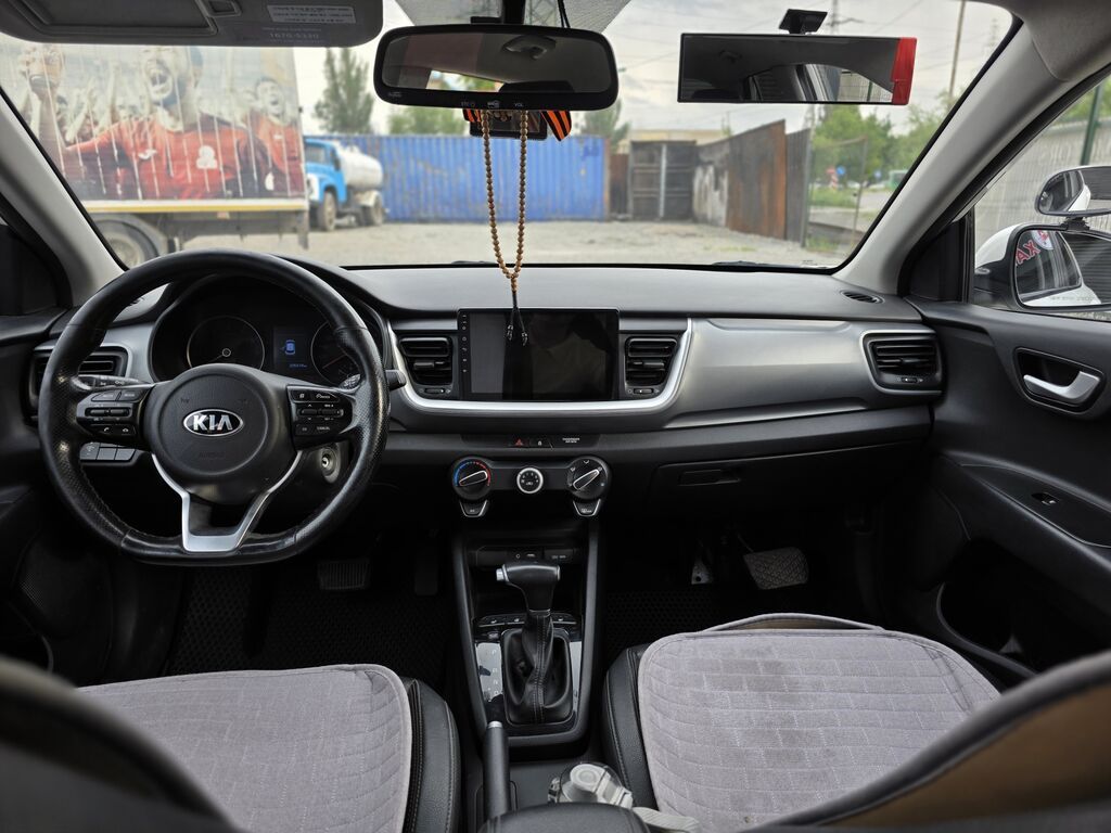 Kia Stonic: 2020 г., 1.4 л, Автомат, Бензин, Кроссовер: фото 5