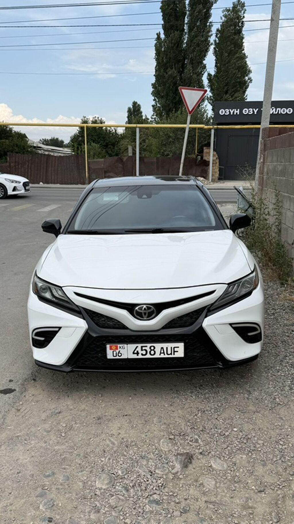 Toyota Camry: 2020 г., 2.5 л, Автомат, Бензин, Седан: фото 3