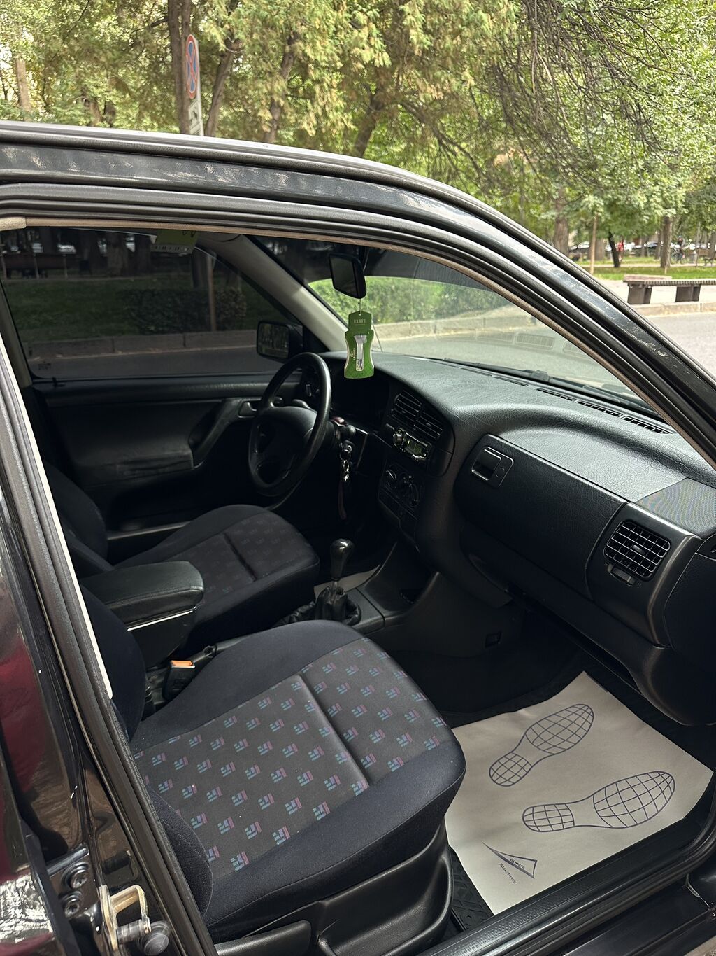 Volkswagen Golf: 1993 г., 1.8 л, Механика, Бензин, Хэтчбэк: фото 5