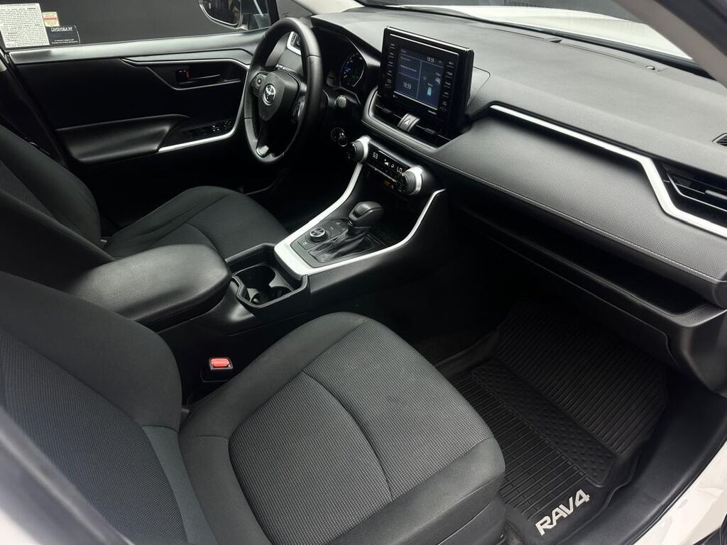 Toyota RAV4: 2019 г., 2.5 л, Типтроник, Гибрид, Кроссовер: фото 6