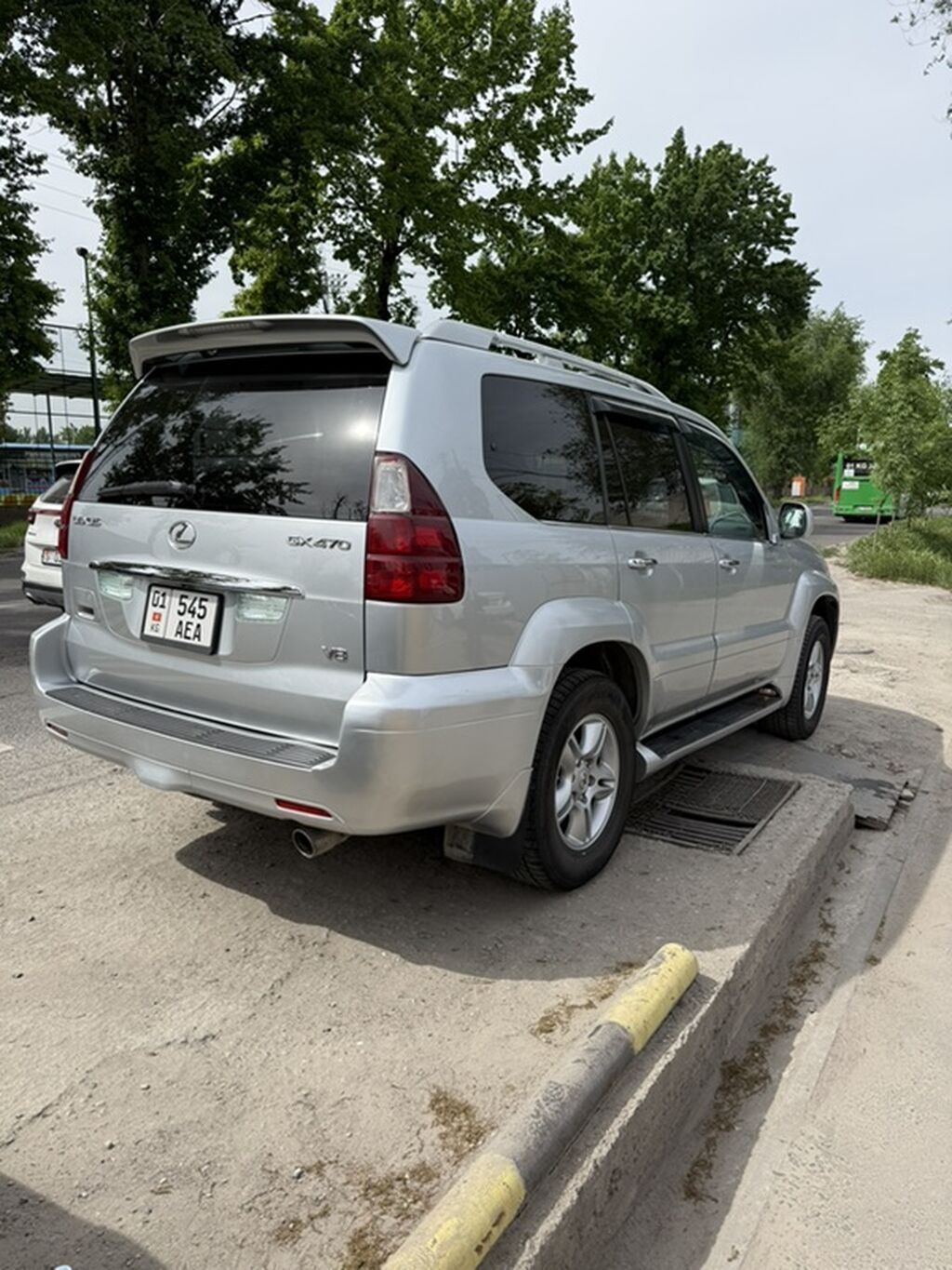 Lexus GX: 2006 г., 4.7 л, Автомат, Газ, Внедорожник: фото 2