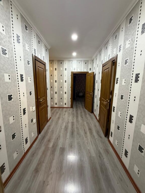 6 otaqlı, 150 kv. m, Yeni təmirli
