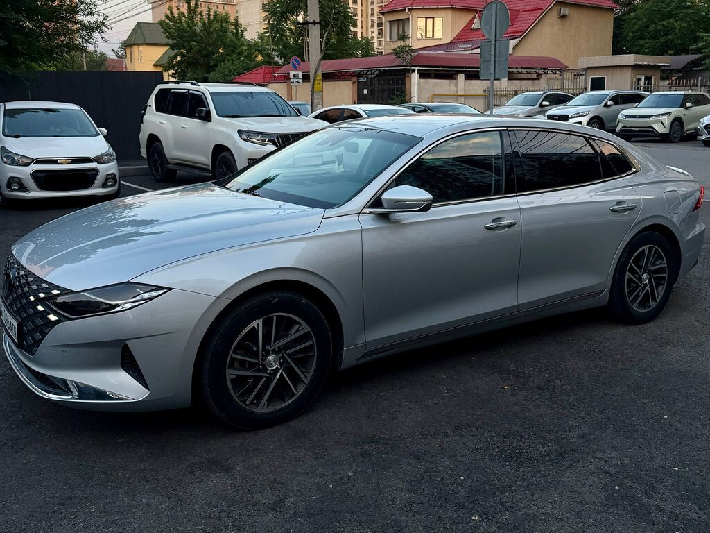 Hyundai Grandeur: 2022 г., 3 л, Автомат, Газ, Седан: фото 2