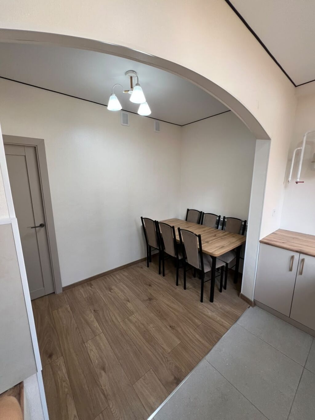 1 комната, 45 м², Тунгуч мкр 107 серия, 1 этаж, Евроремонт: фото 3