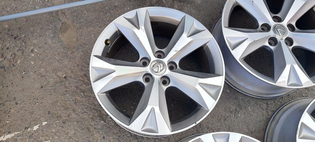 Литые Диски R 18 Toyota, Комплект, отверстий - 5, Б/у: фото 4