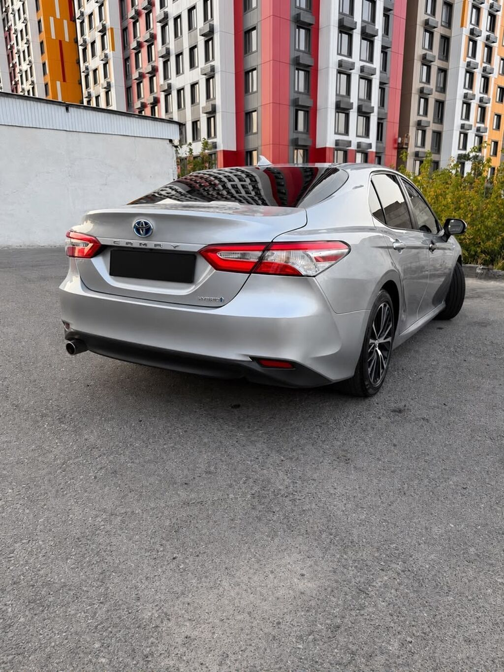Toyota Camry: 2020 г., 2.5 л, Вариатор, Гибрид, Седан: фото 4