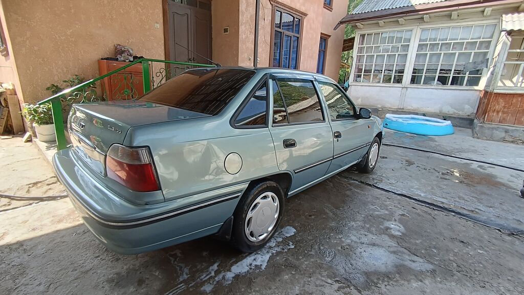 Daewoo Nexia: 2006 г., 1.5 л, Механика, Бензин, Седан: фото 3