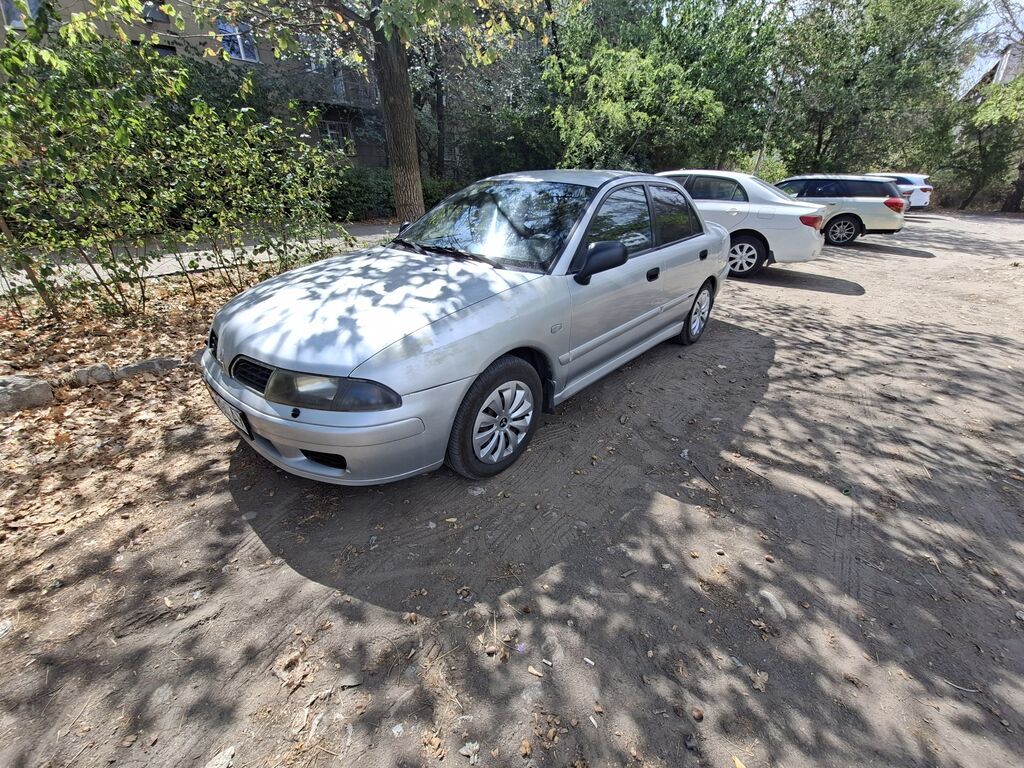 Mitsubishi Carisma: 2003 г., 1.6 л, Автомат, Бензин, Седан: фото 5