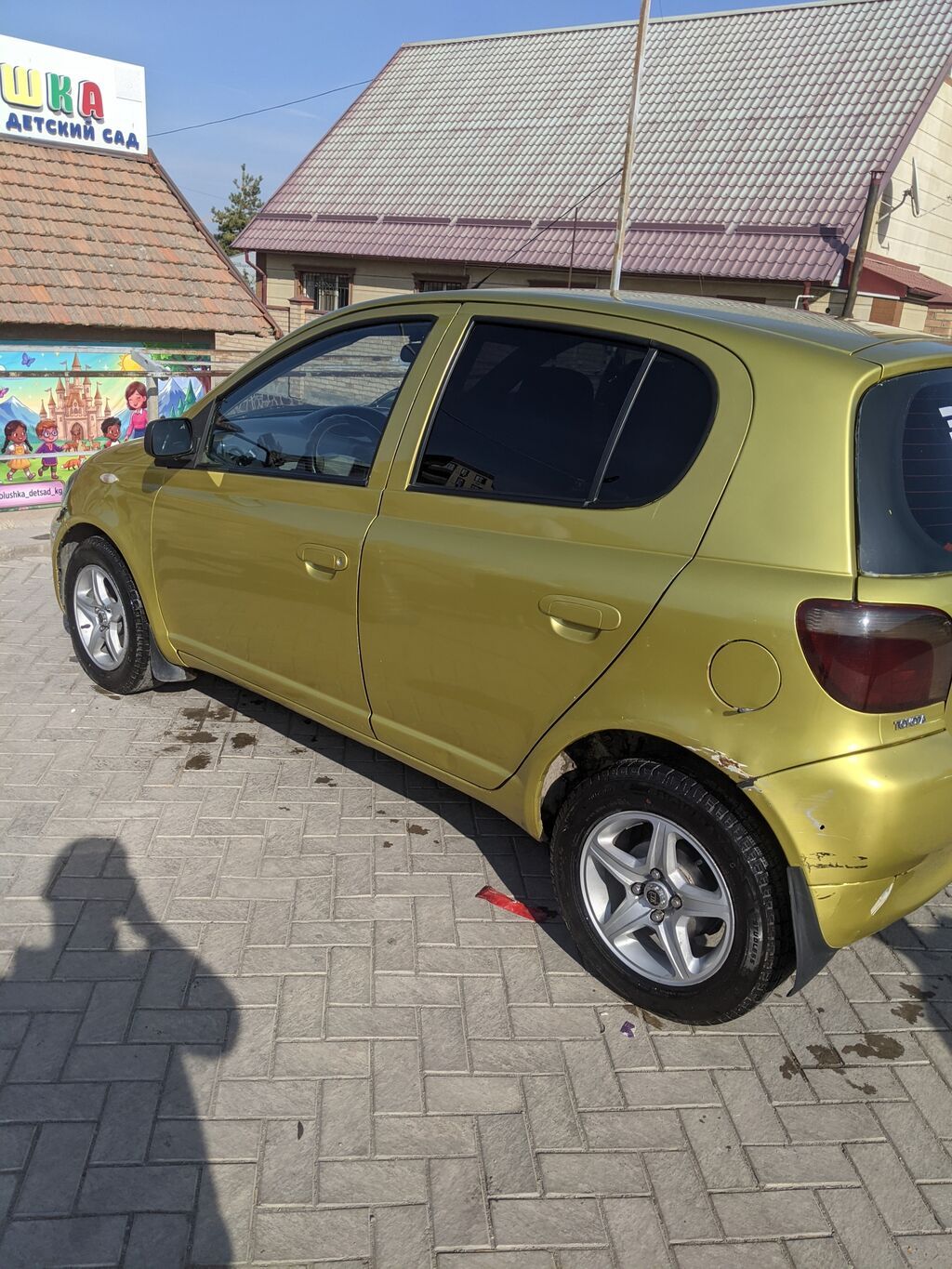 Toyota Yaris: 1999 г., 1 л, Механика, Бензин, Хэтчбэк: фото 4