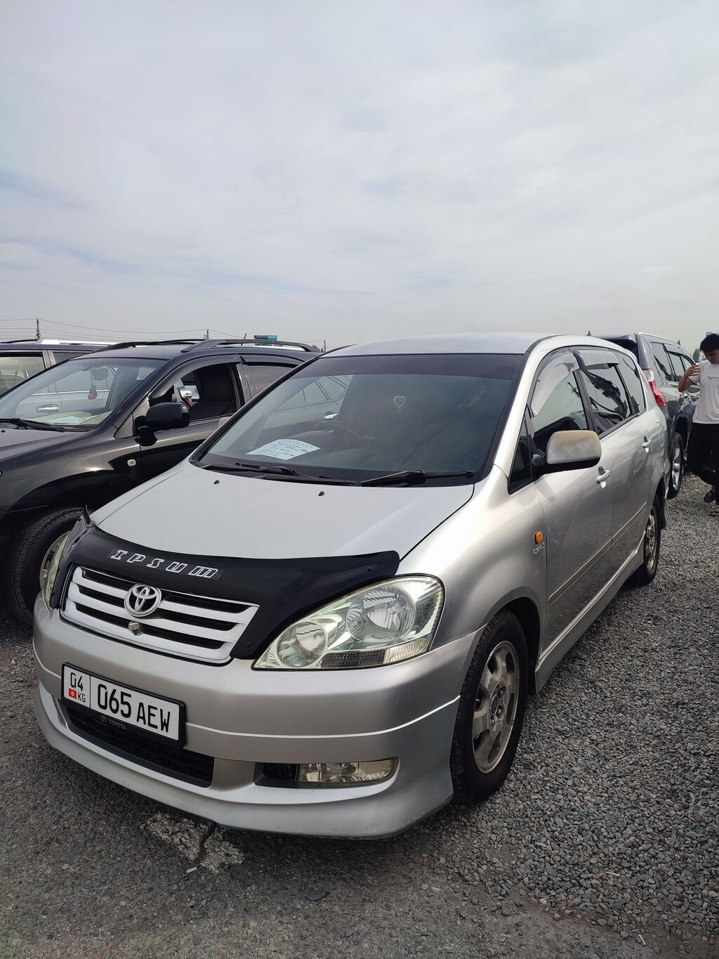 Toyota Ipsum: 2002 г., 2.4 л, Автомат, Бензин, Универсал: фото 2