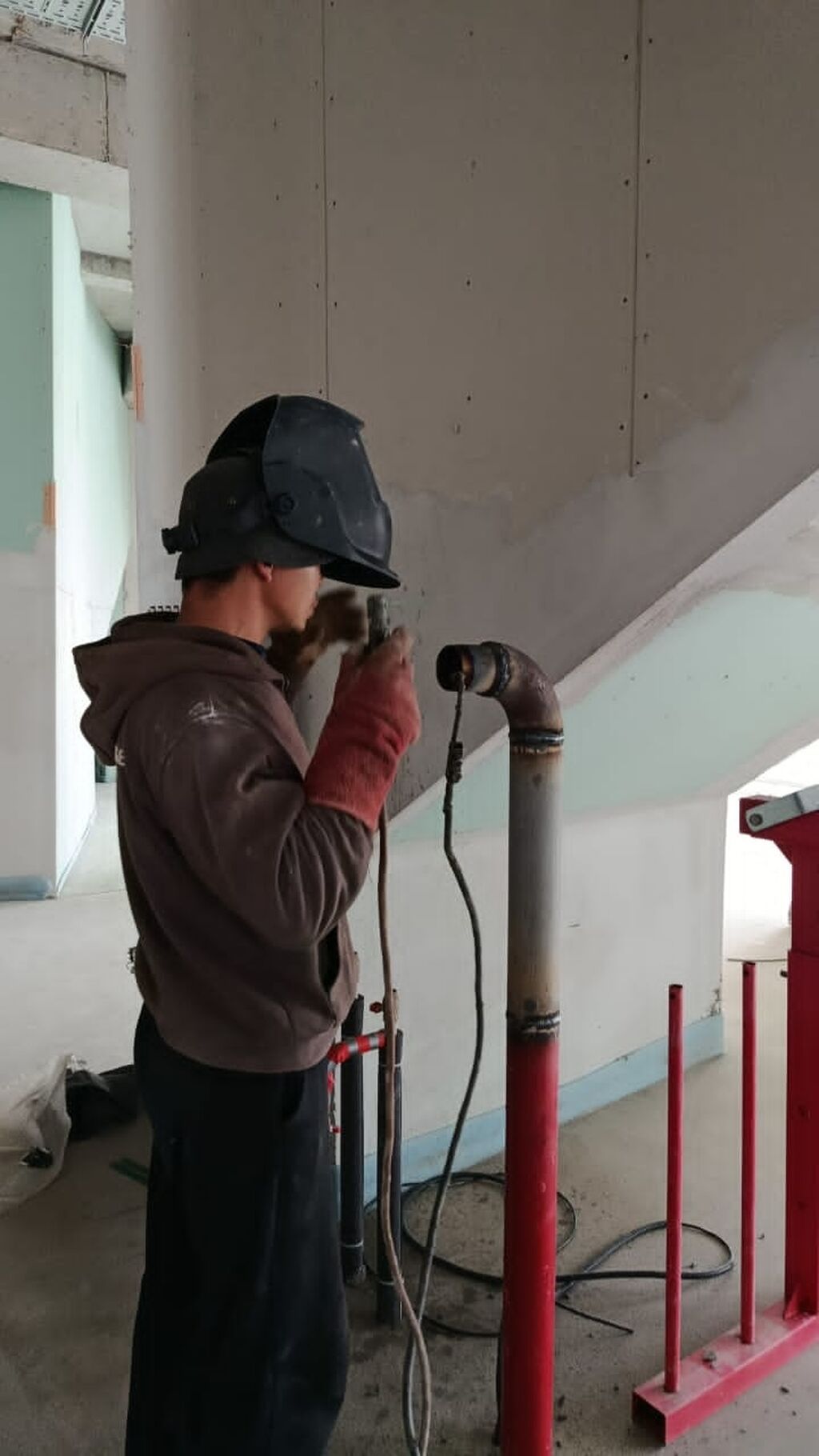 Требуется сантехник