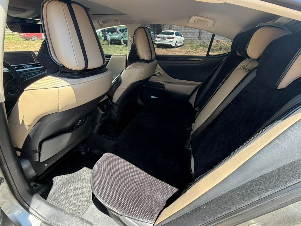 Lexus ES: 2019 г., 2.5 л, Вариатор, Гибрид, Седан: фото 4