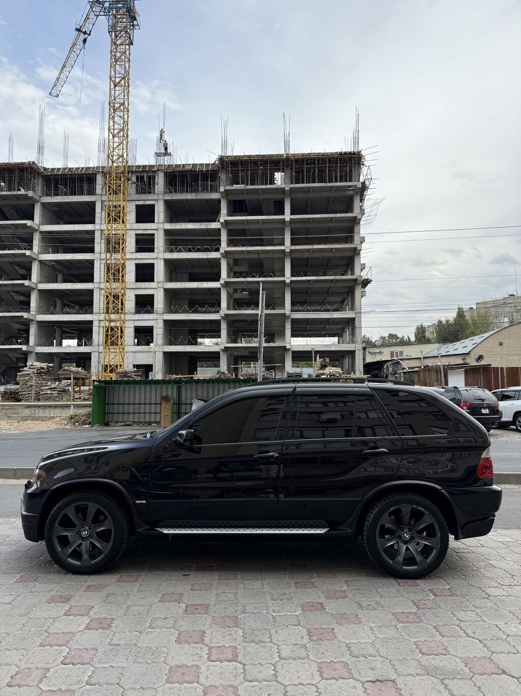BMW X5: 2004 г., 4.8 л, Автомат, Бензин, Кроссовер: фото 3