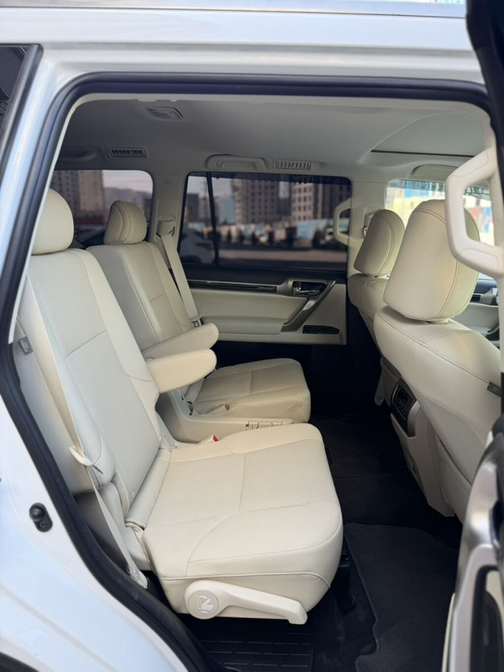Lexus GX: 2020 г., 4.6 л, Автомат, Бензин, Внедорожник: фото 8